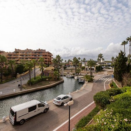 Aquamarine Apartment In Marina Сотогранде Екстериор снимка