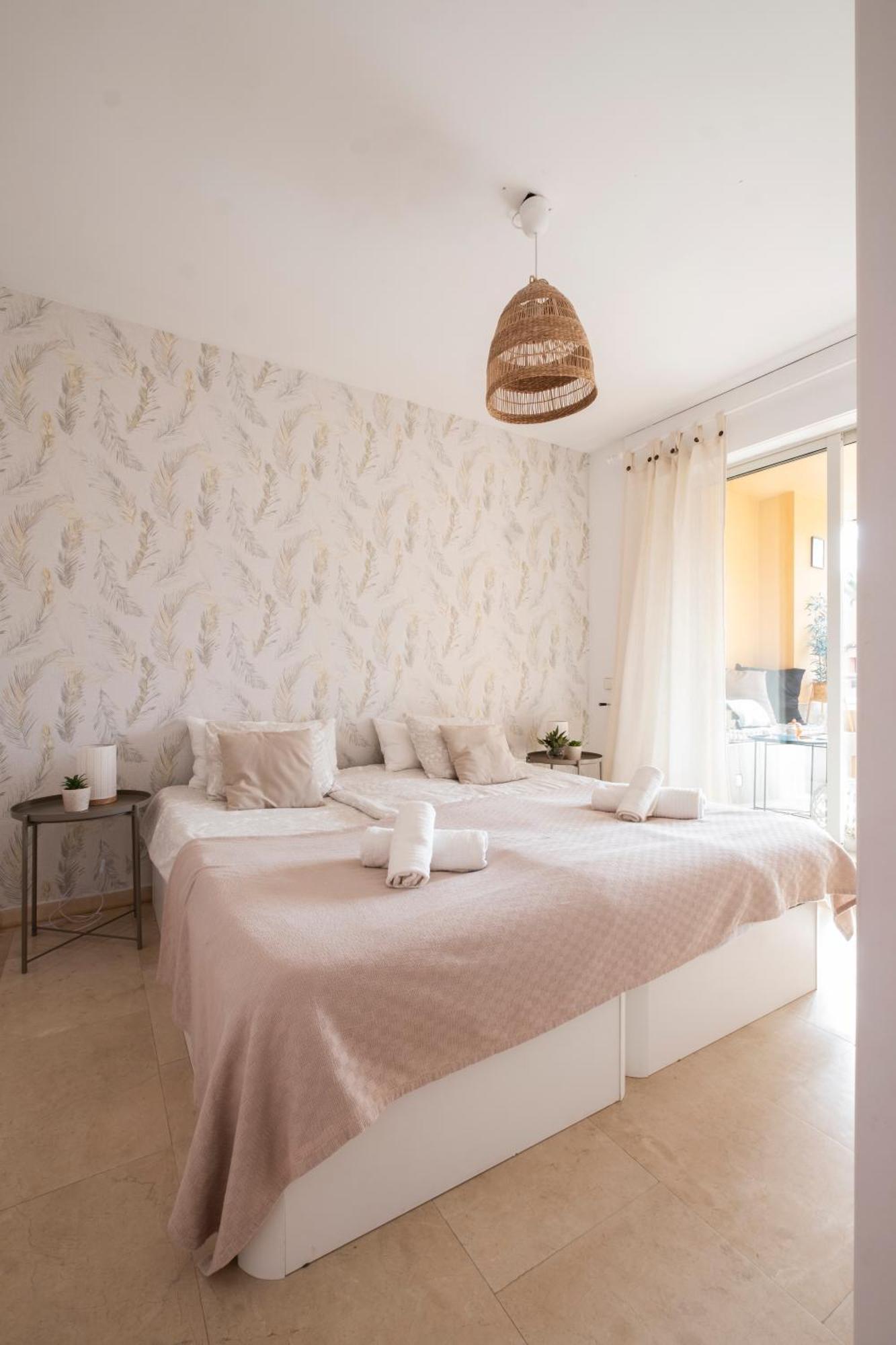 Aquamarine Apartment In Marina Сотогранде Екстериор снимка
