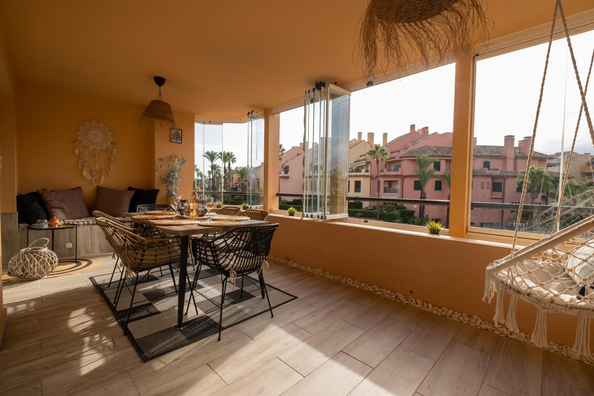 Aquamarine Apartment In Marina Сотогранде Екстериор снимка