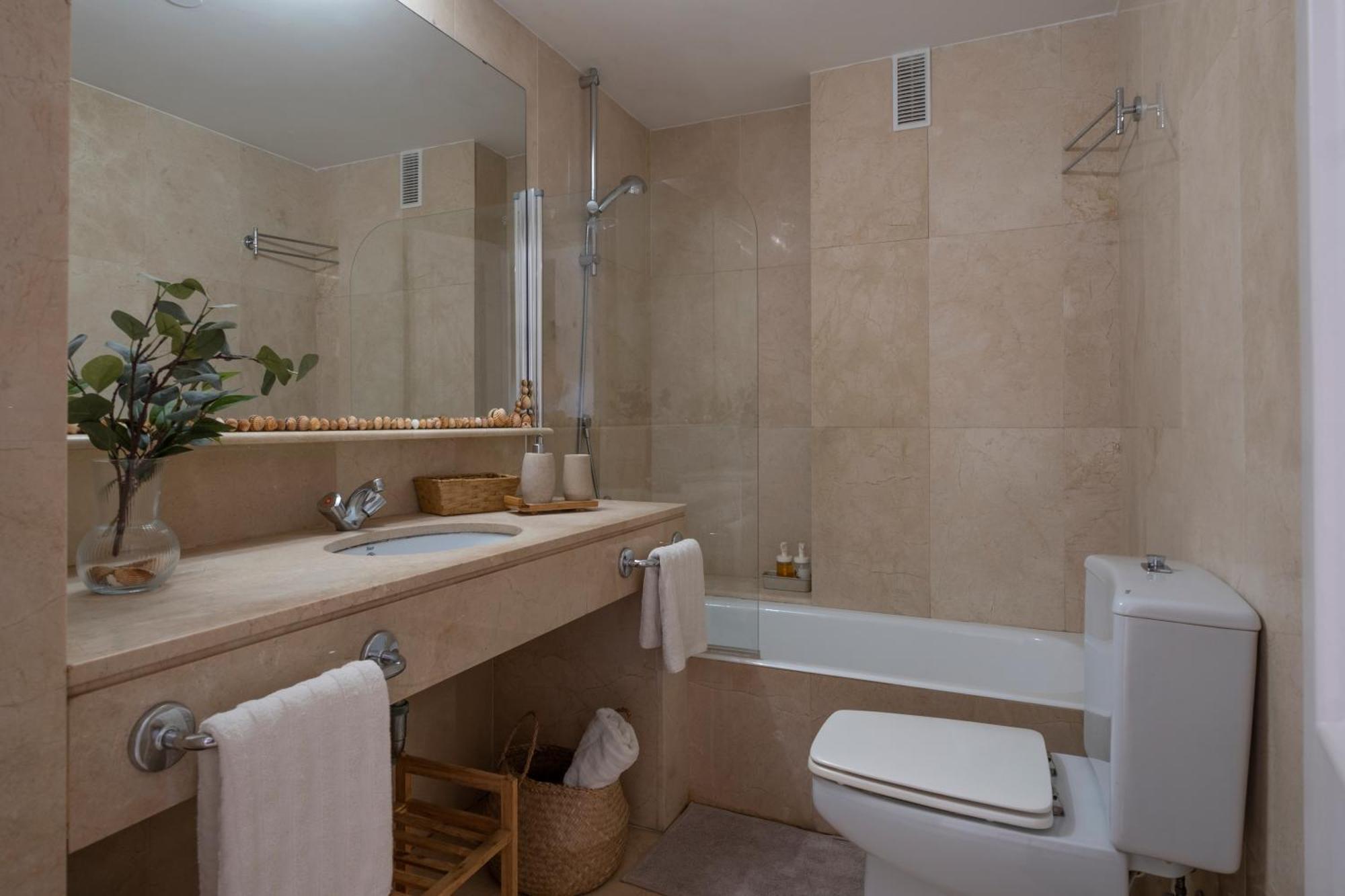 Aquamarine Apartment In Marina Сотогранде Екстериор снимка