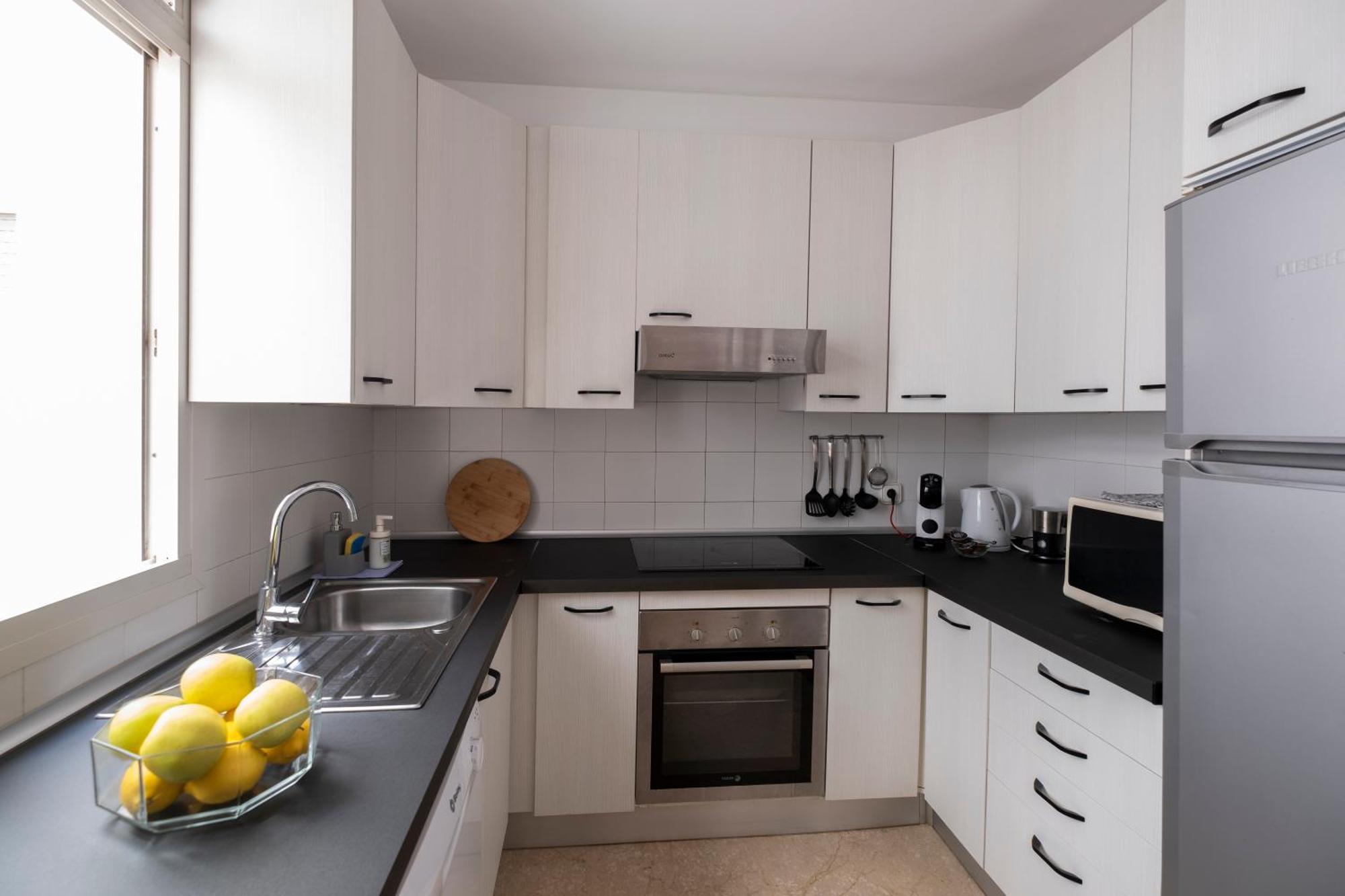 Aquamarine Apartment In Marina Сотогранде Екстериор снимка